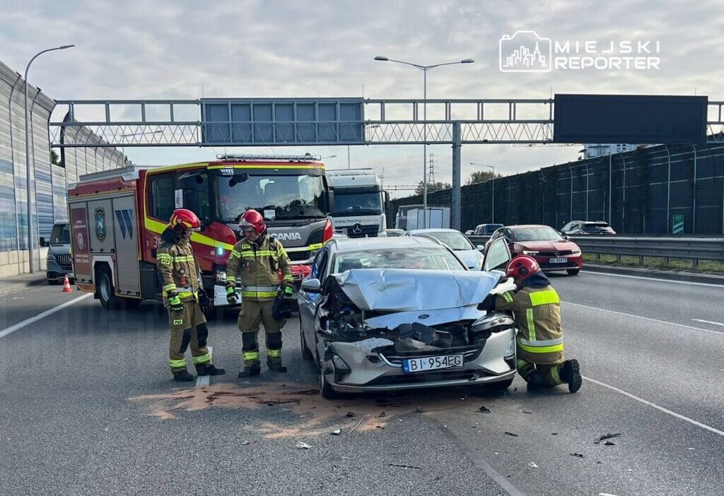 S8 uzerinde uc binek arac carpisti buyuk trafik sikisikligi 14321