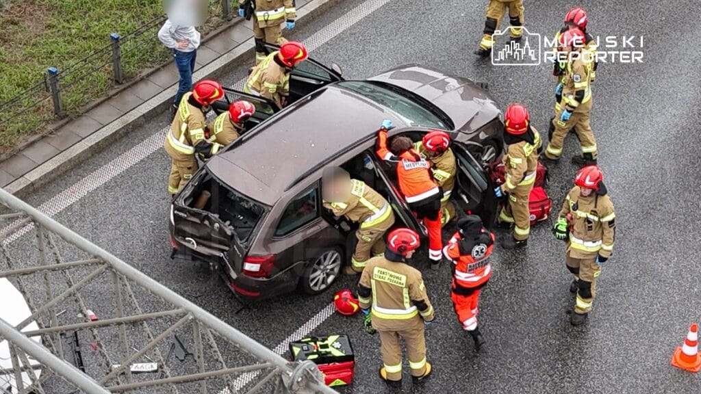 S8 yolu uzerinde karambol 4 kisi yaralandi buyuk trafik zorluklari 16463