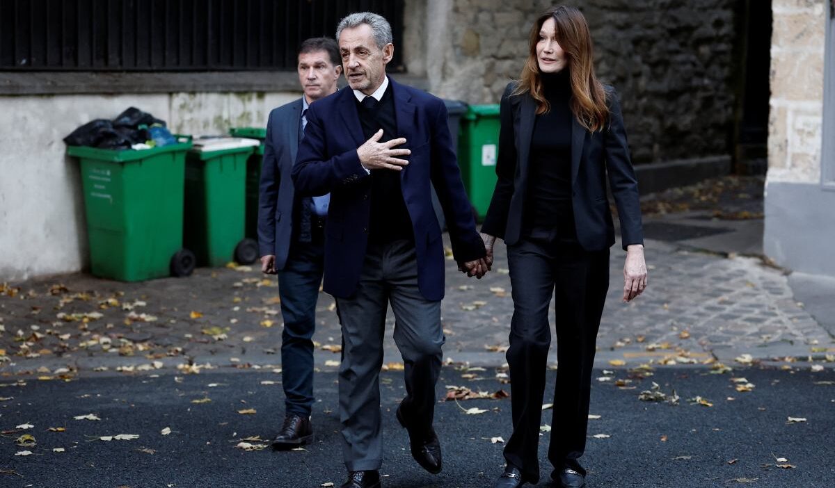 Sarkozy hapse gönderildi. Koşullar mı? Lüks. Ama geceleri hayatta olduğunu göstermek zorunda kalacak. 1 Sarkozy hapse gonderildi kosullar mi luks ama geceleri hayatta oldugunu gostermek zorunda kalacak 18417