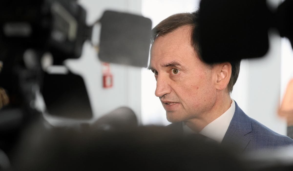 Savcilik ziobra nin gozaltina alinmasini ve tutuklanmasini istiyor basvuru sejm e sunuldu 19692