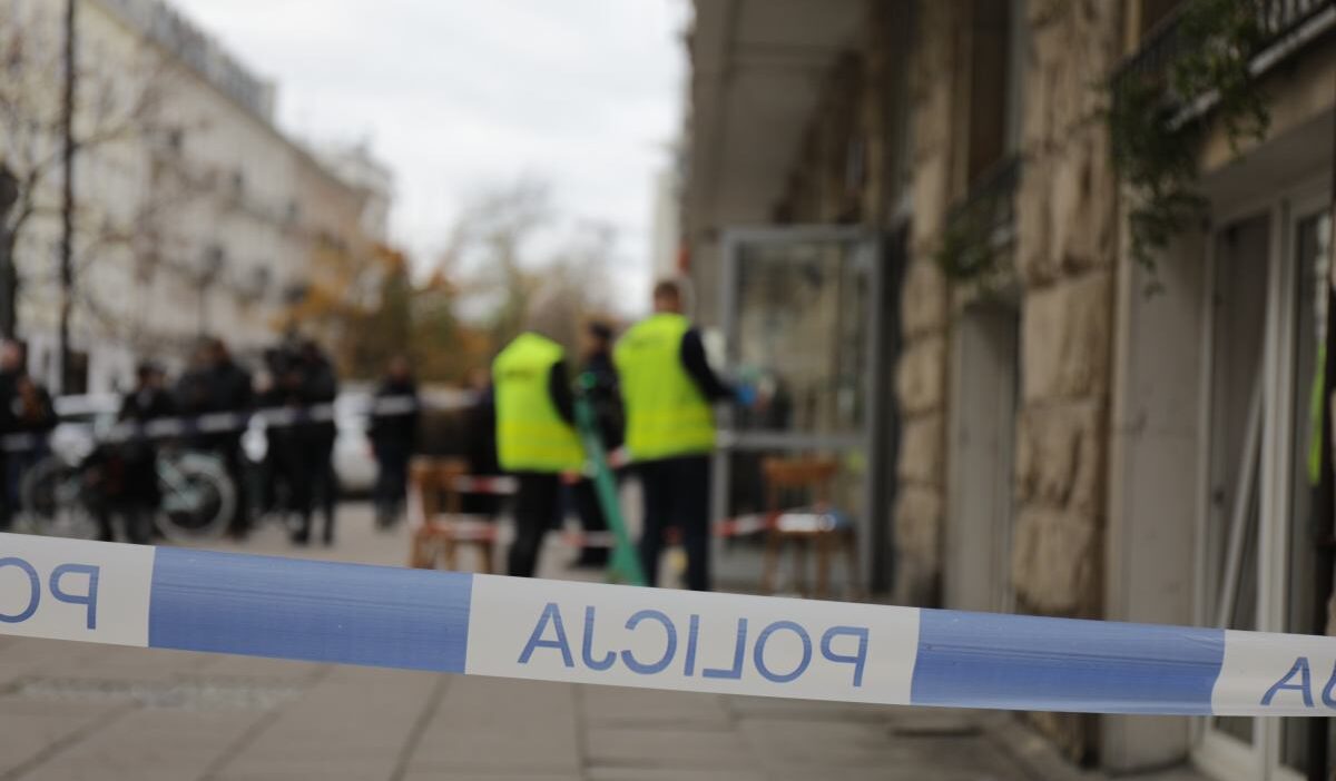 Savcının ofisine saldırı. 44 yaşındaki kişi hakkında suçlamalar var. Savcılık yeni bilgiler açıkladı 1 Savcinin ofisine saldiri 44 yasindaki kisi hakkinda suclamalar var savcilik yeni bilgiler acikladi 18459