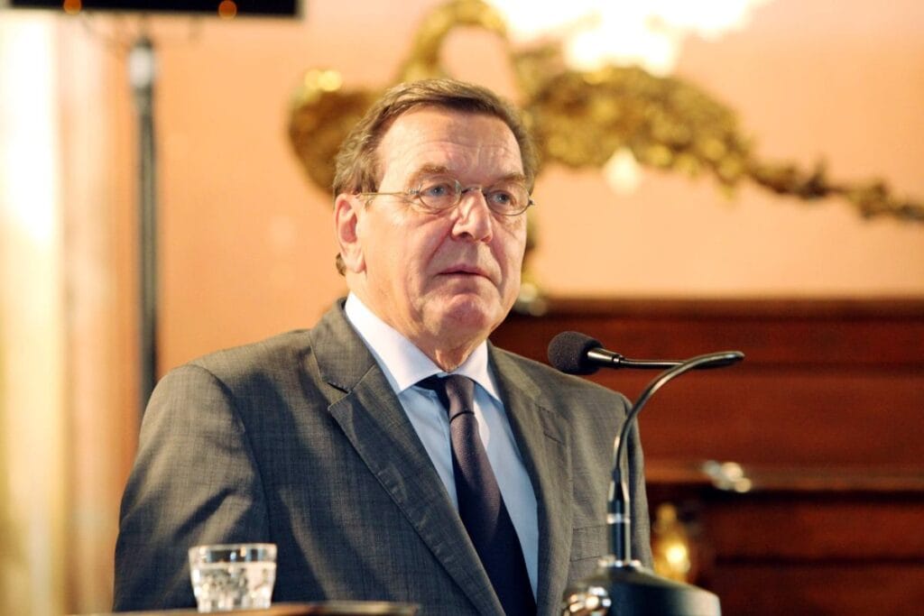 seni ilgilendirmez eski alman sansolyesi kendini ifsa etti polonya ya karsi kustahlik 18021