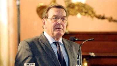 Seni ilgilendirmez eski alman sansolyesi kendini ifsa etti polonya ya karsi kustahlik 18021