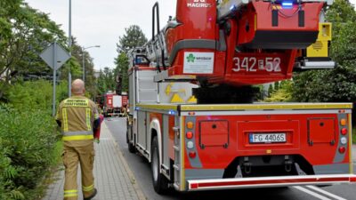Şiddetli rüzgâr ve yağmur birçok bölgeyi vurdu. İtfaiyeciler tarafından yaklaşık iki bin müdahale 4 Siddetli ruzg r ve yagmur bircok bolgeyi vurdu i tfaiyeciler tarafindan yaklasik iki bin mudahale 20359