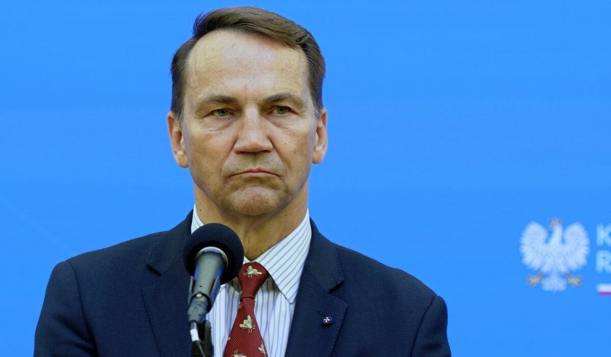 Sikorski ile görüşmede olay çıktı. Mentzen, dışişleri bakanlığı başkanını "pancar" olarak nitelendirdi. Bir yanıt var 1 Sikorski ile gorusmede olay cikti mentzen disisleri bakanligi baskanini pancar olarak nitelendirdi bir yanit var 16388