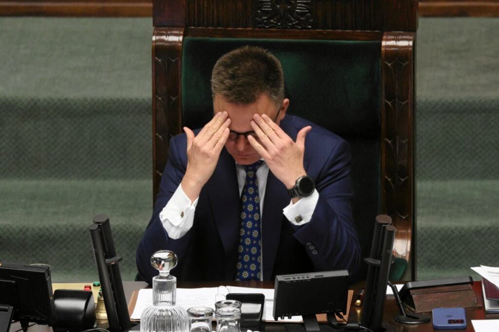 siyasette neler oluyor hanimlar bugun x te kim kimi beceriyor 15522