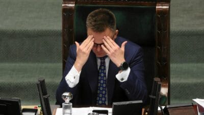 Siyasette neler oluyor hanimlar bugun x te kim kimi beceriyor 15522