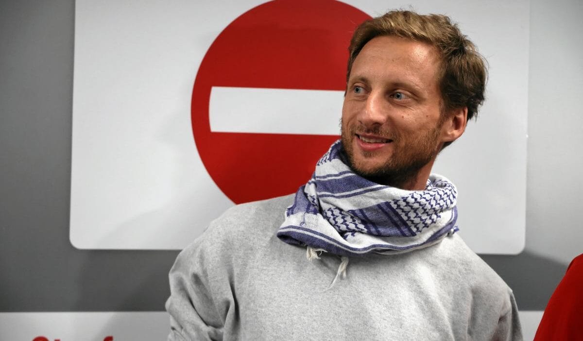 Sterczewski nakavtla cezalandirildi cevap veriyor para vermem yine yuzerim 16149