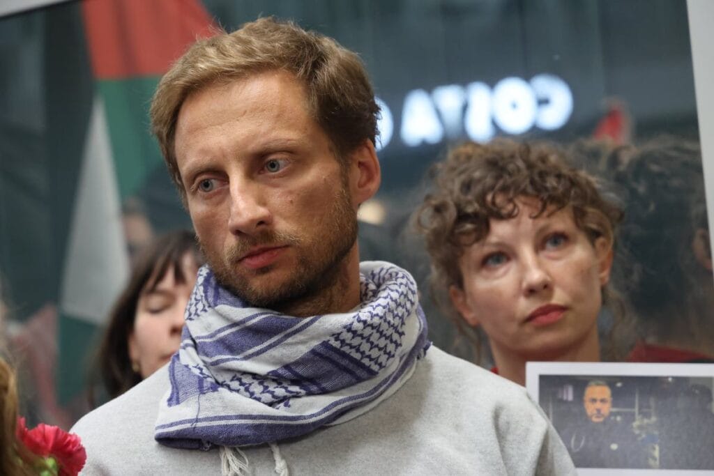 sterczewski ye ko kulubu tarafindan para cezasi verildi mazeretsiz devamsizlik 16116