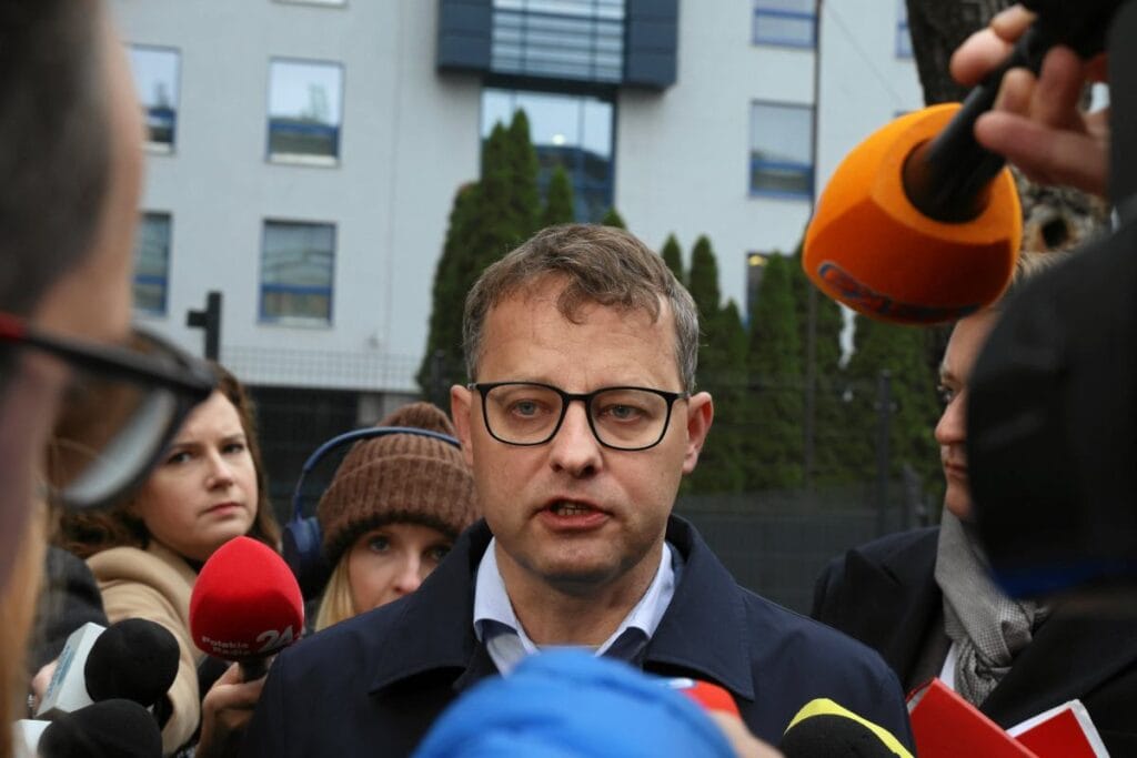 tk lex romanowski anayasaya aykiri tum yasa coktu 14420