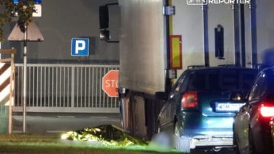 Toyota sirket tesislerinde yari romorka carpti surucu oldu 18195