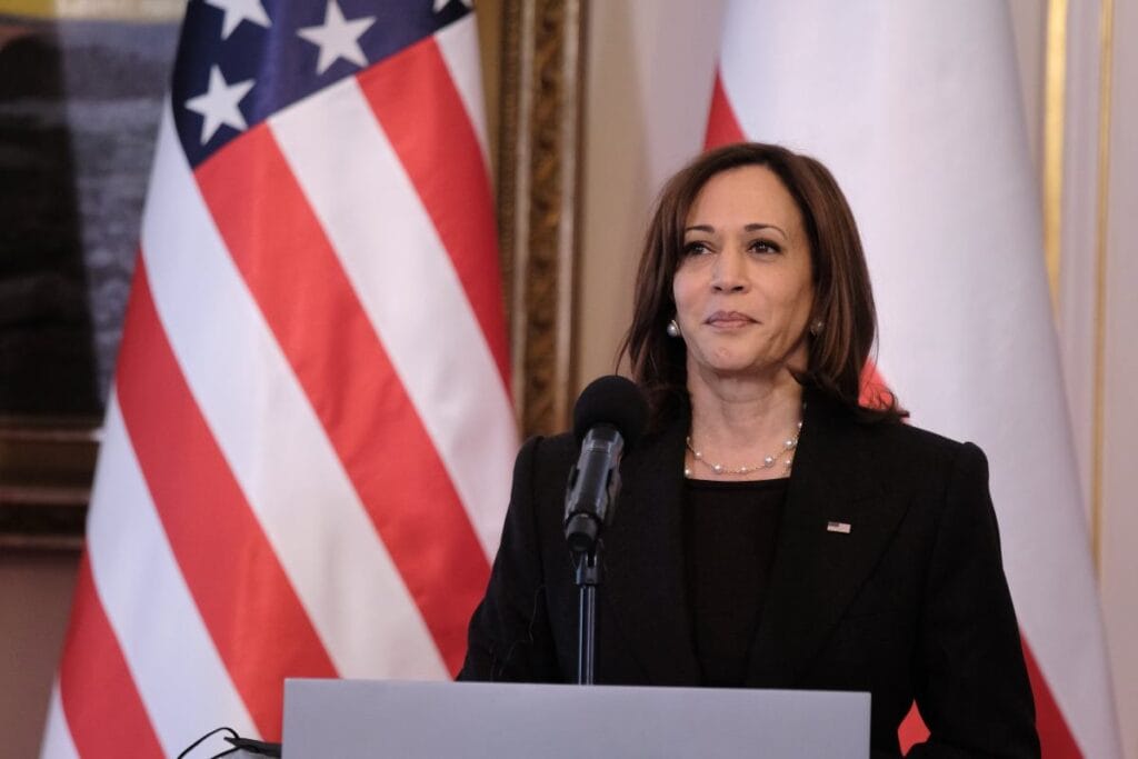 trump bir tiran kamala harris baskanliga adayligini koymayi dusunuyor 19254
