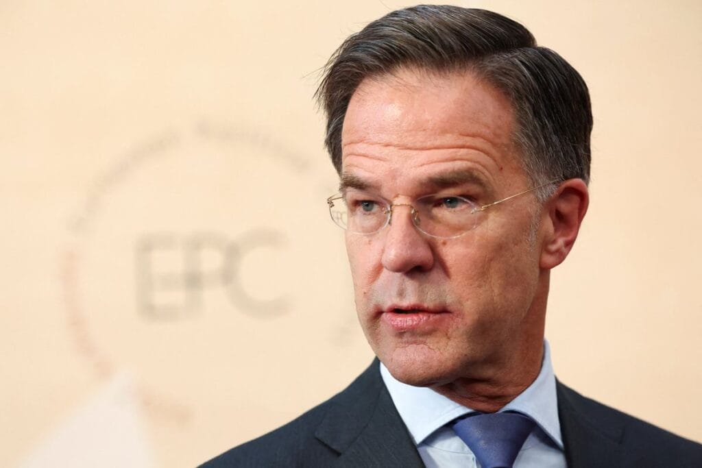 trump ile acil toplanti nato sefi aniden washington a uctu 18519