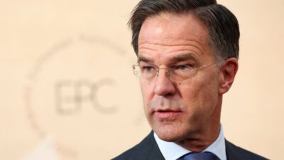 Trump ile acil toplantı. Nato şefi aniden washington'a uçtu 2 Trump ile acil toplanti nato sefi aniden washington a uctu 18519