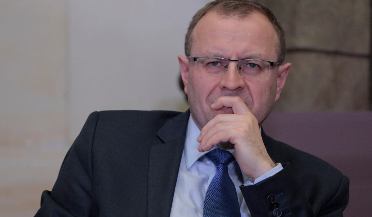 Tusk kazanacagindan emin prof dudek basbakan a meydan okudu bir bahis oneriyorum 19416