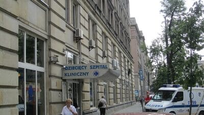 Varsova belediyesi hastanelere ve kene kaynakli ensefalitin onlenmesine yatirim yapiyor 2025 2027 icin yeni para 18662