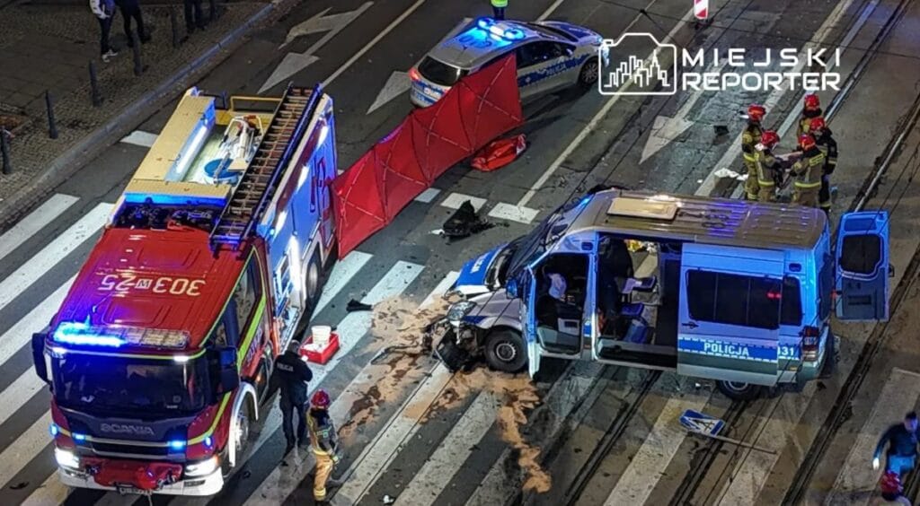 varsova da ciddi polis kazasi yarali polis memurlari 17862