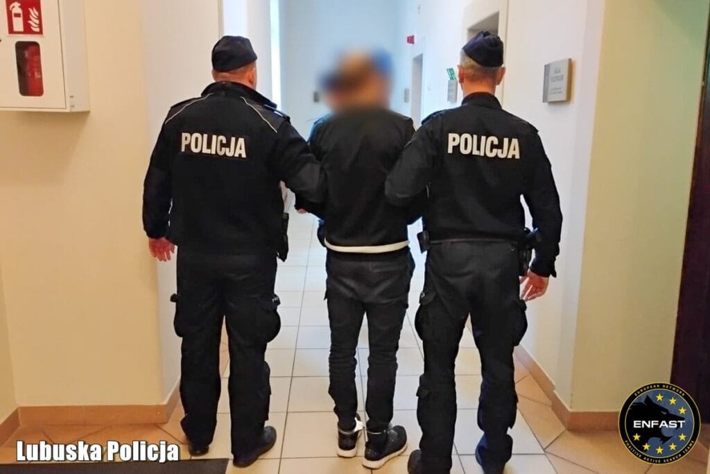 varsova daki grzybowska caddesi nde dort ceset polis bir ilerlemeden bahsediyor 17453