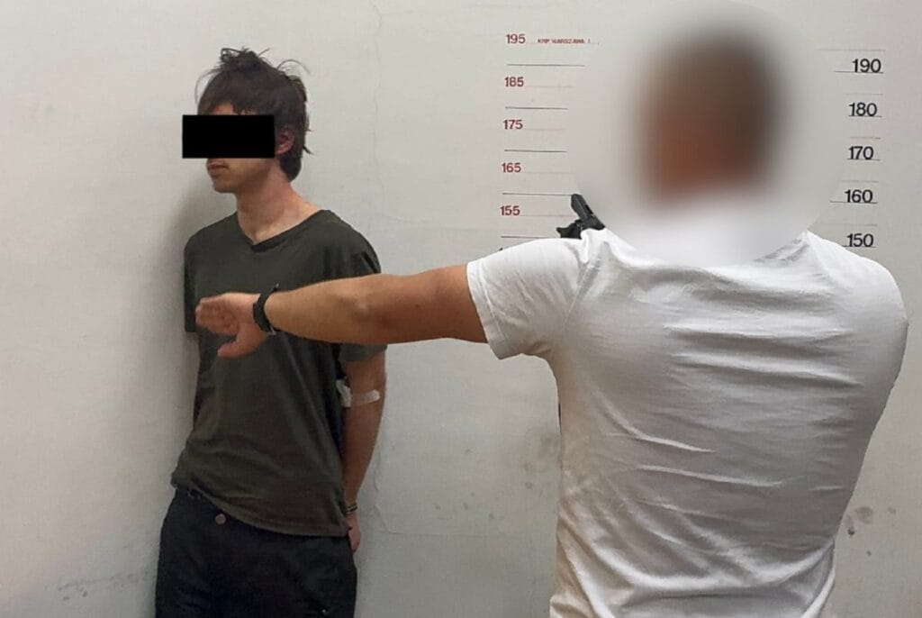 varsova universitesi nde cinayet savcilik davanin rahatsiz edici bir yonunu arastiriyor 15003