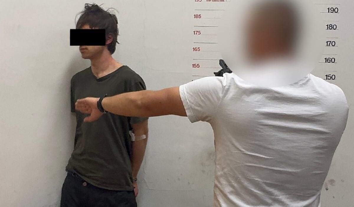 Varsova universitesi nde cinayet savcilik davanin rahatsiz edici bir yonunu arastiriyor 15003