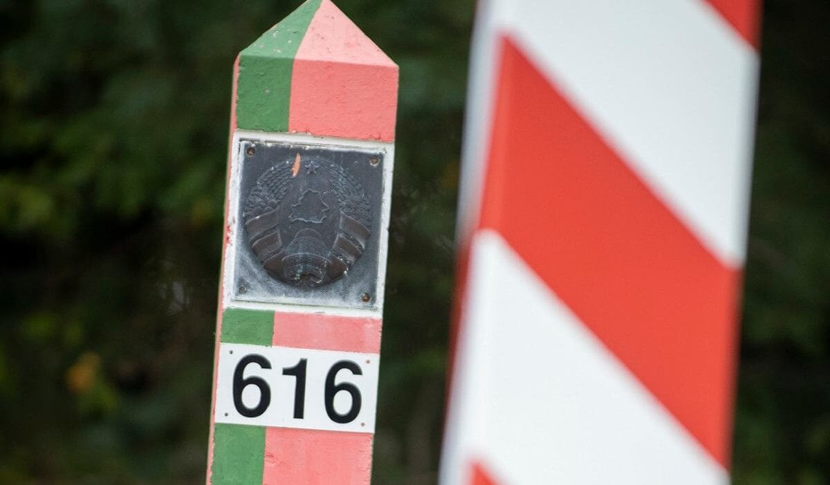 Vilnius'ta huzursuzluk. Bölge sakinleri beyaz bir duman sütunu gördüler. Belarus'tan geliyordu. 1 Vilnius ta huzursuzluk bolge sakinleri beyaz bir duman sutunu gorduler belarus tan geliyordu 15537