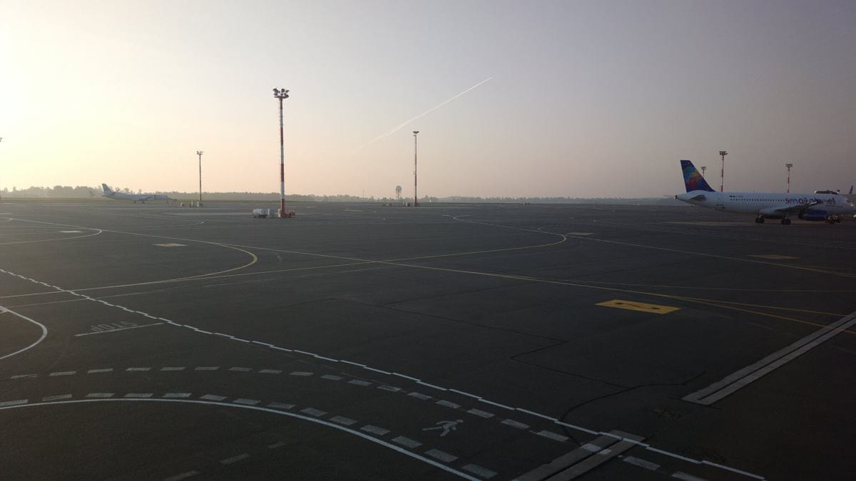 Vilnius zn w havaalani kapanmak zorunda kaldi basbakan guvenlik komitesini topladi 19431