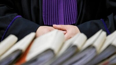 Volodymyr z hakkinda karar supheli kuzey akim bombacisinin avukati bugun konustu 14348