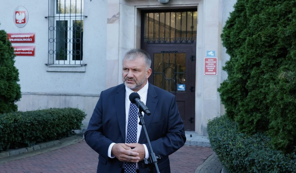 Waldemar żurek'in bir tv republika çalışanı ile tartışması. "beni rüzgarımın dışına çıkaramayacaksınız". 1 Waldemar urek in bir tv republika calisani ile tartismasi beni ruzgarimin disina cikaramayacaksiniz 15015