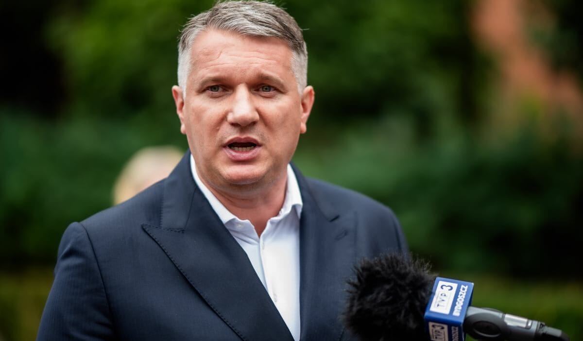 Wipler nawrocki ve konfederasyon arasindaki benzerlikler uzerine estetik bir yakinlasma var 18201