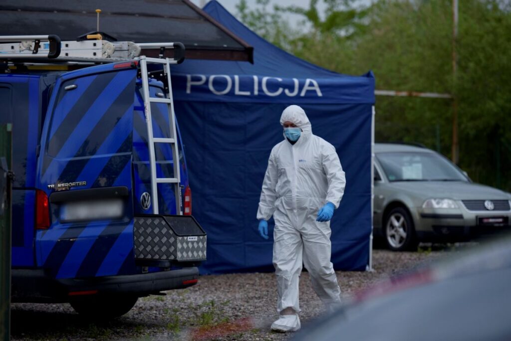 wola osowinska da aile trajedisi 17 yasinda bir cocuk oldu kucuk kardesi polis tarafindan gozaltina alindi 20006