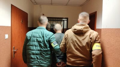 Yabancilara gaz evde uyusturucu beklenmedik bir sonla biten bir rapor 17435