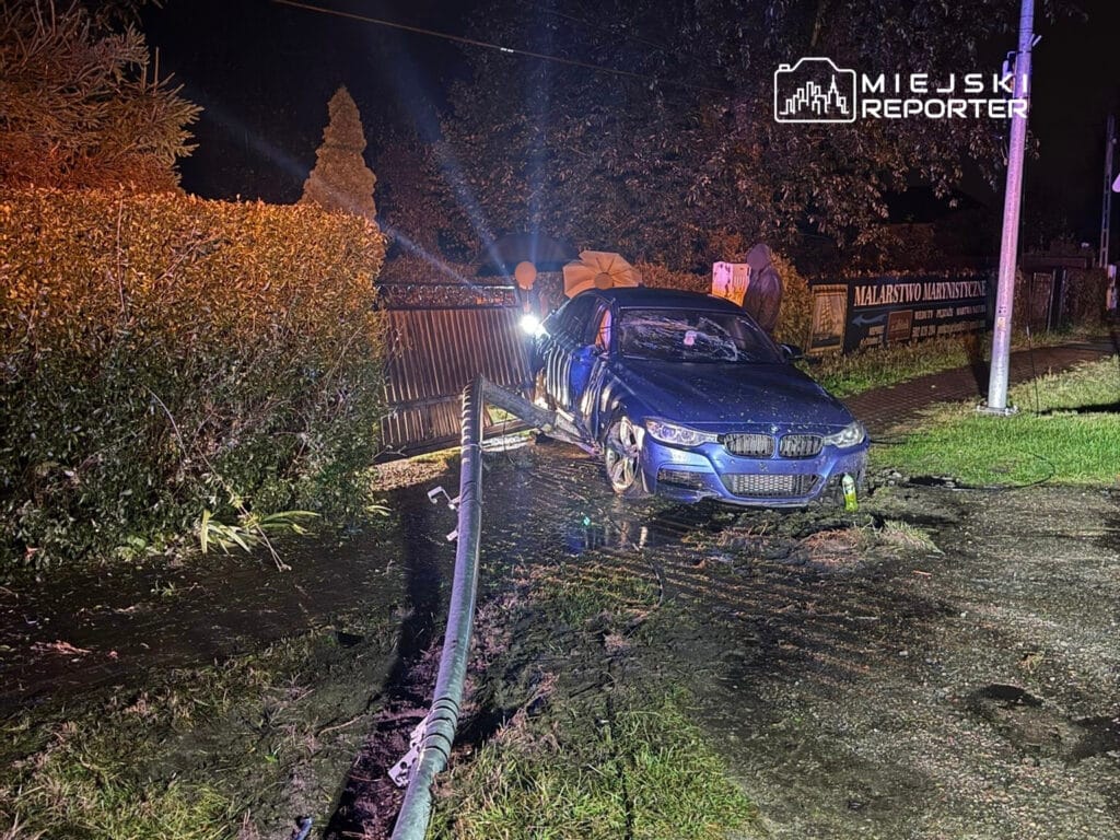 yagmur altinda gece carpismasi bmw surucusu elektrik diregine ve citlere carpti 15108