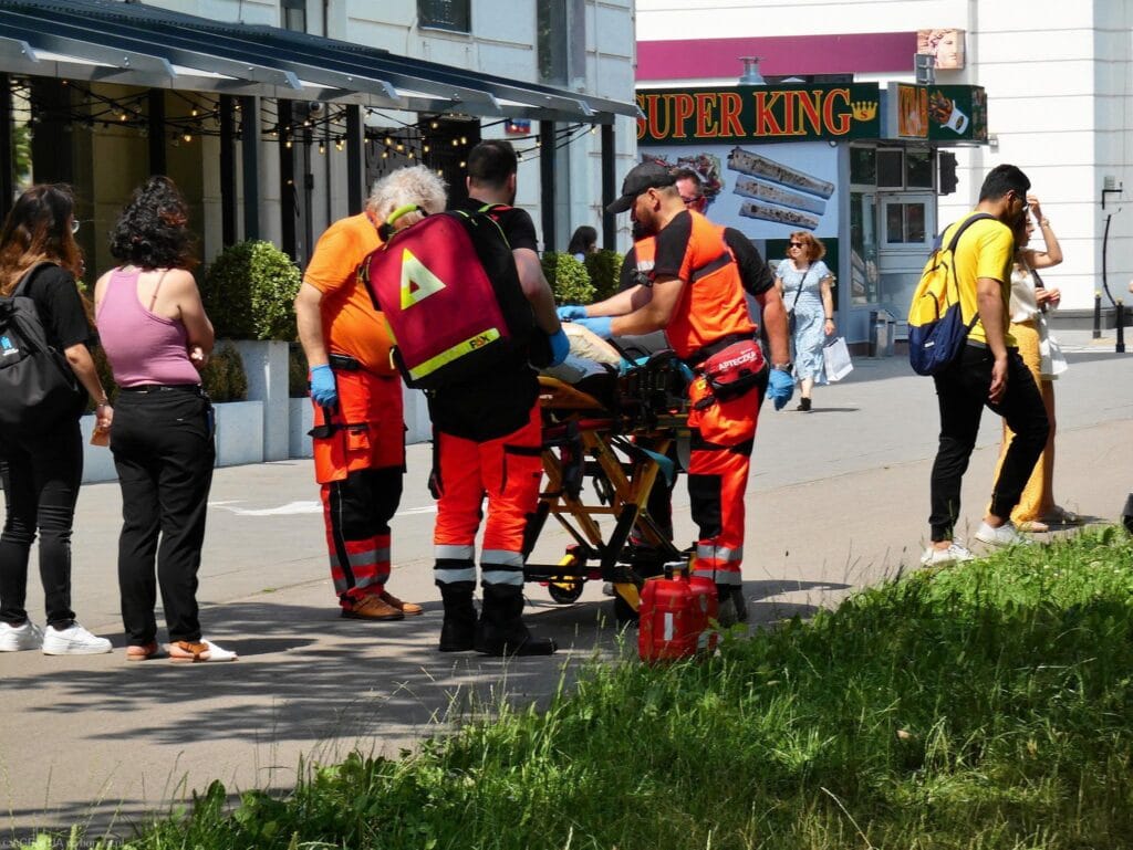 yayalarin bisikletlilerin ve elektrikli scooter kullanicilarinin guvenligi konulu konferans 18977
