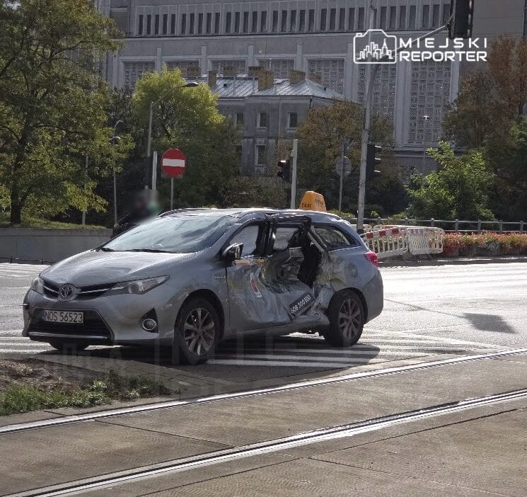 Yolcu tasimaciligi yapan surucu mokotow bolgesinde tramvayin altina girdi 16742