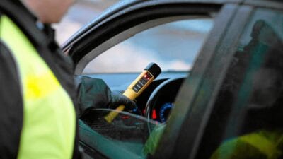 Yuzde 2 den fazla alkol alarak bir carpismaya neden oldu hukuk ve adalet meclis uyesi suclandi 16086