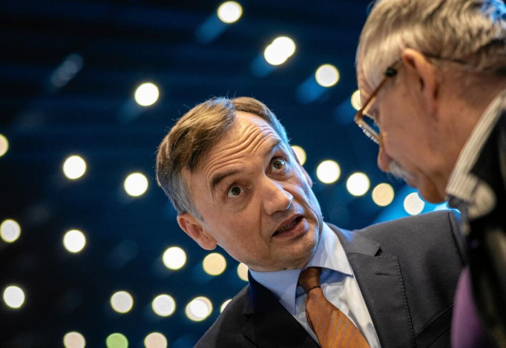 zbigniew ziobro nun dokunulmazligi sadece aralik ayinda mi kalkacak sejm formaliteleri bekliyor 19966