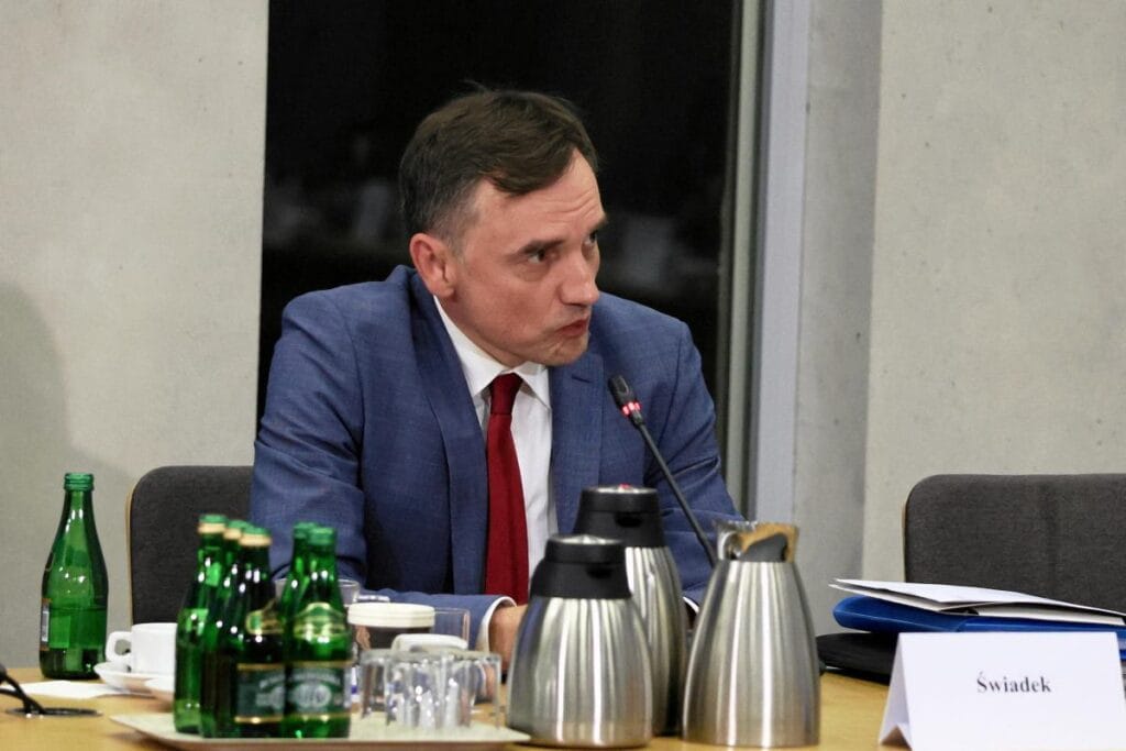 ziobra hakkinda savciliga suc duyurusunda bulunulacaktir trela kanun onunde herkes esittir 15252