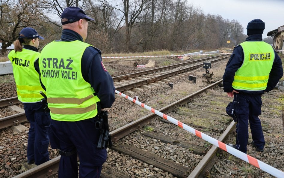 "polonya'nın rus hibrit saldırılarına karşı hazırlıklı olduğunu düşünüyor musunuz? " - rp. Pl i̇çin sw research anketine katılanlara böyle bir soru sorduk 1 4852da8d1c531f35579789ff5f294a2e