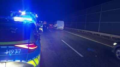 A2 yolunda kaza uc arac carpisti buyuk trafik aksakliklari 23570