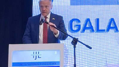 Abd buyukelcisi tarihi yalan hakkinda konustu polonya hakkinda sert sozler 24902