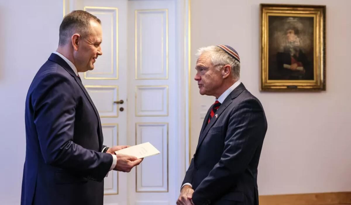 Abd buyukelcisinin polonya ya bir onerisi var trump durumu yakindan izliyor 23042