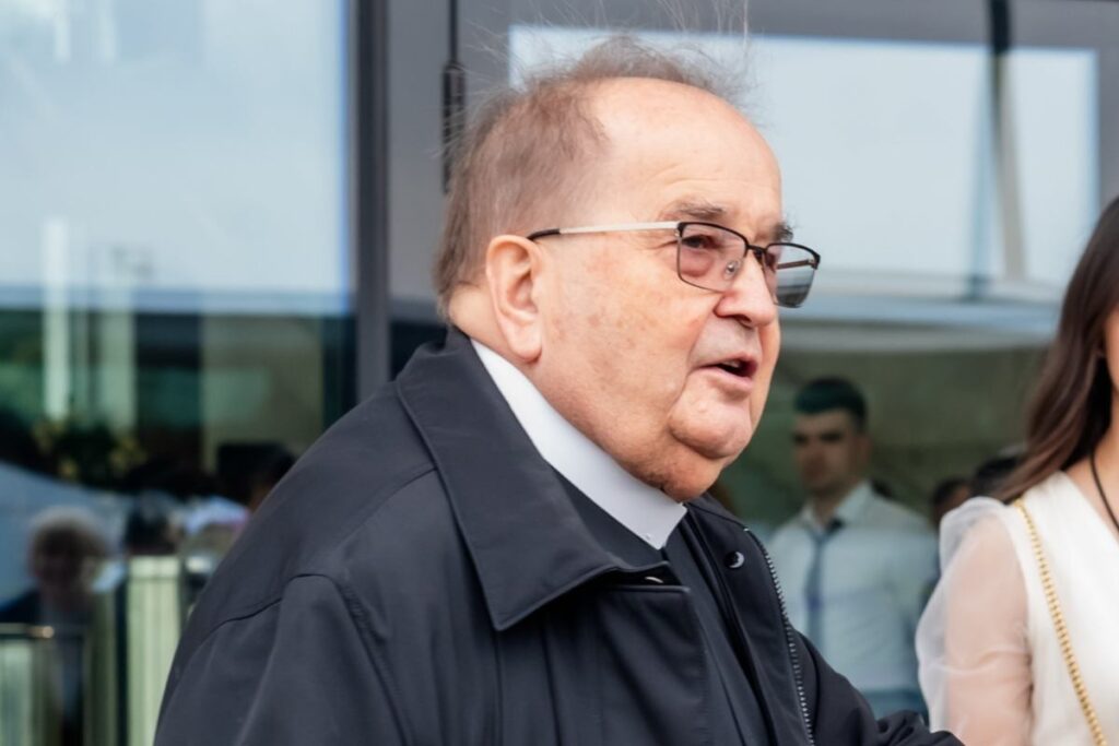 adalet fonu cba yine fr rydzyk in vakfinda kutsal hicbir sey yoktur 25827