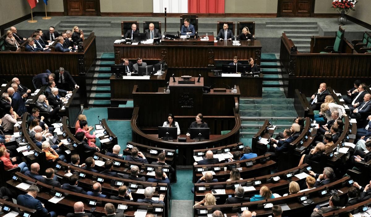 Alkolsuz sejm internette firtina piasecki su sozlerle sasirtti ch r den cikacagim 24473