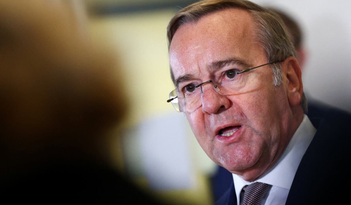 Alman savunma bakanligi sefi rusya nin nato ya saldirisi dusundugumuzden daha erken gerceklesebilir son huzurlu yaz 23729