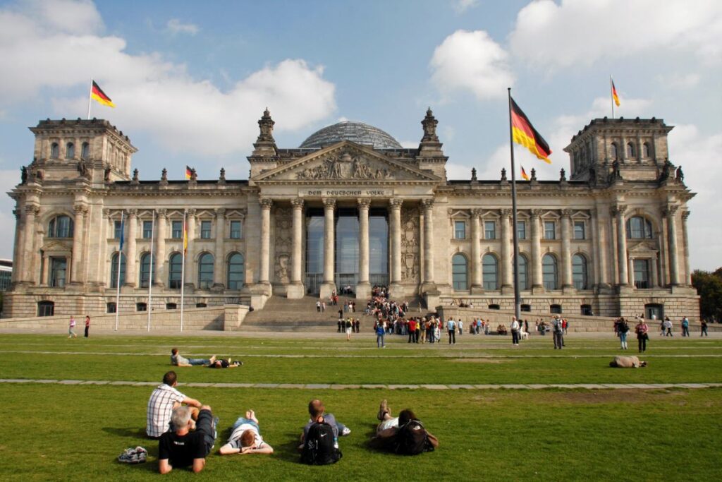 alman siyasetci polonya ya karsi kibirliydik tazminatlar hakkinda sert sozler 26724