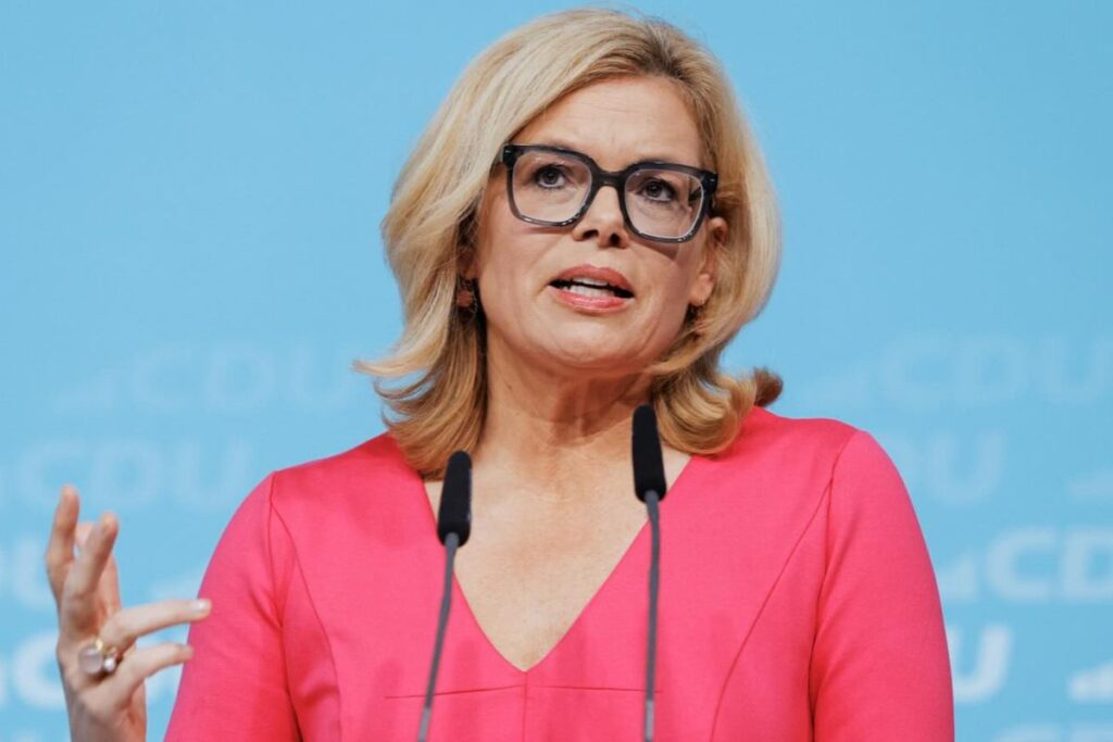 almanya avrupa nin genelevi parlamento baskanindan sert sozler 21501