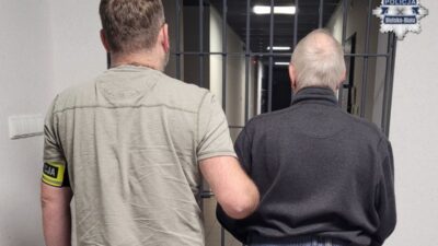 Almanya'dan yaşlı bir vatandaş polonya'da alkollü araç kullanmaktan tutuklandı. Birkaç gün içinde iki kez 2 Almanya dan yasli bir vatandas polonya da alkollu arac kullanmaktan tutuklandi birkac gun icinde iki kez 25414