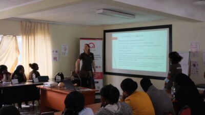 Ambulanslar cogunlukla dogumlar hastanede dogum yapmak hala yaygin degil 20976