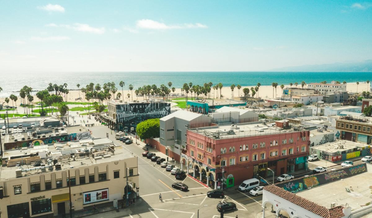 Arabanin bagajinda genc bir kizin cesedi bulundu resmi olmayan taninmis muzisyen supheli 24380