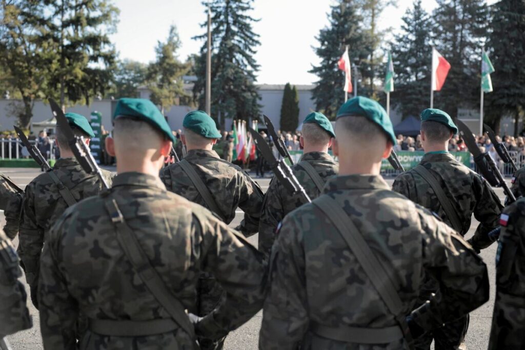 askerlik cagrisi yurtdisinda ikamet eden polonyalilar da askere cagrilabilir 22194